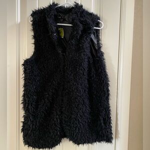 NWT Love L Faux Fur Vest Black Lined Large Lg
